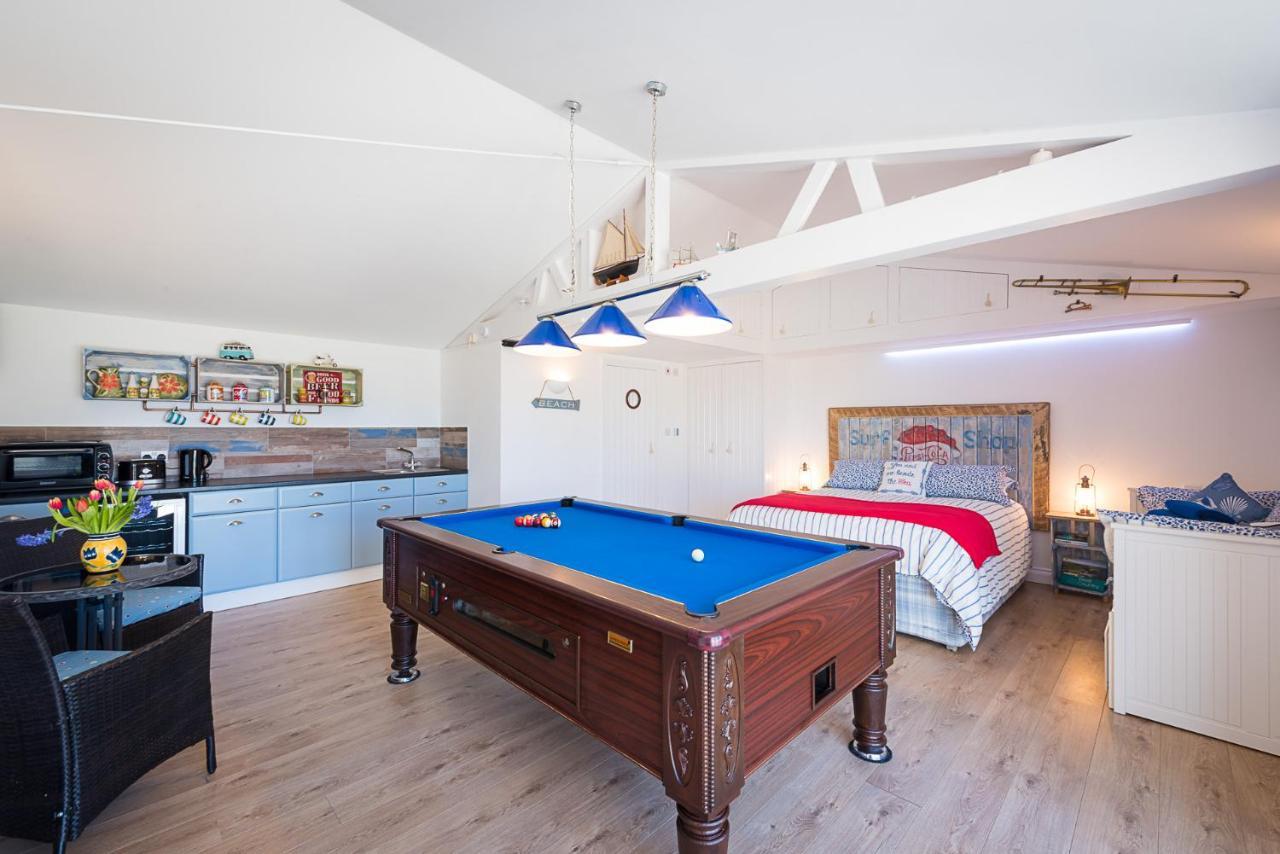 Driftwood Villa บู๊ด ภายนอก รูปภาพ