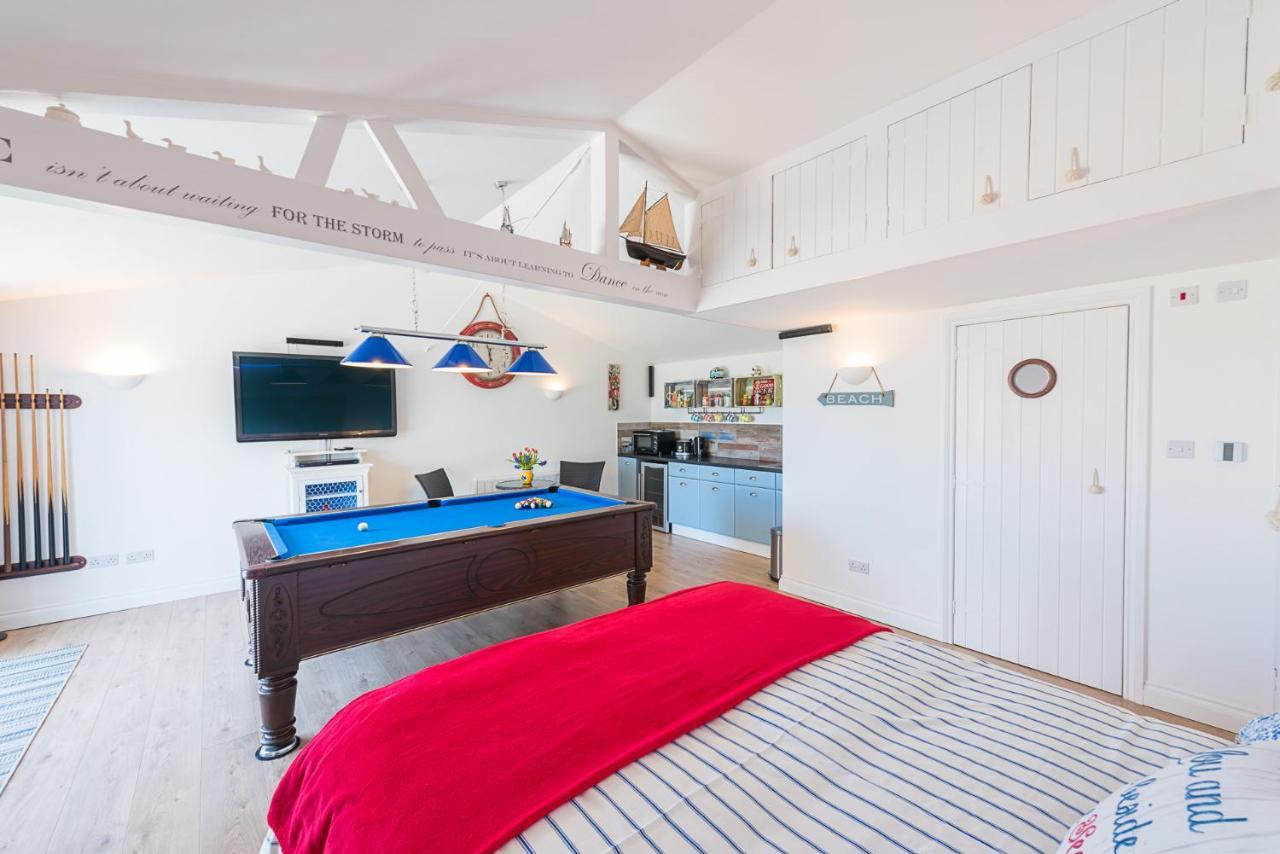 Driftwood Villa บู๊ด ภายนอก รูปภาพ
